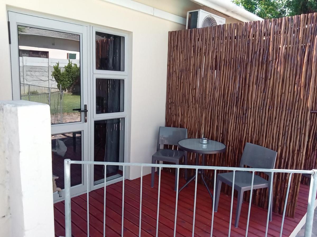 10 On Fairview Bed & Breakfast 2*